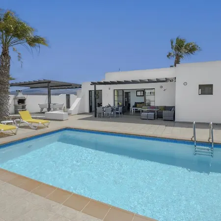 Villa Dulce Vista Costa Papagayo With Large Heated Private Pool & Air Conditioning Playa Blanca (Lanzarote)